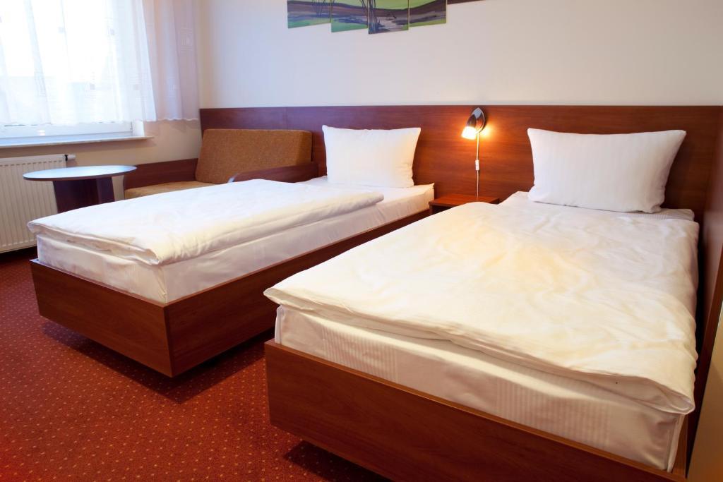 Hotel Podroznik Koszuty Zimmer foto
